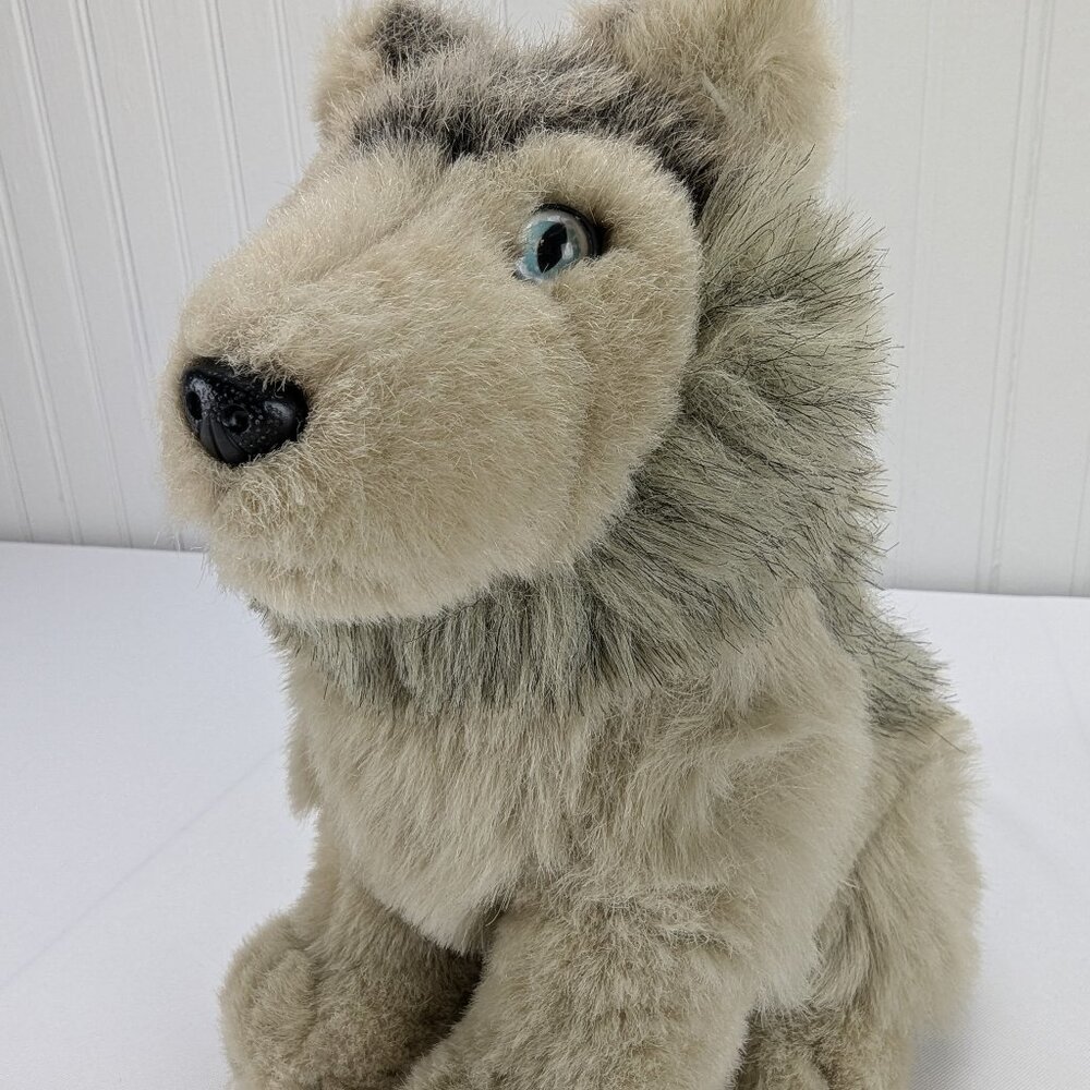 Rare K & M International Blue Eyed Wolf Plush Stuffed Animal 9" Self Respect